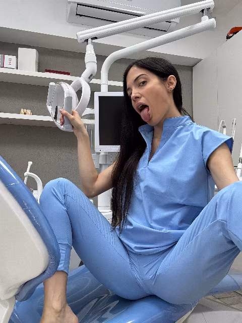 Lily BEST DENTIST EVER